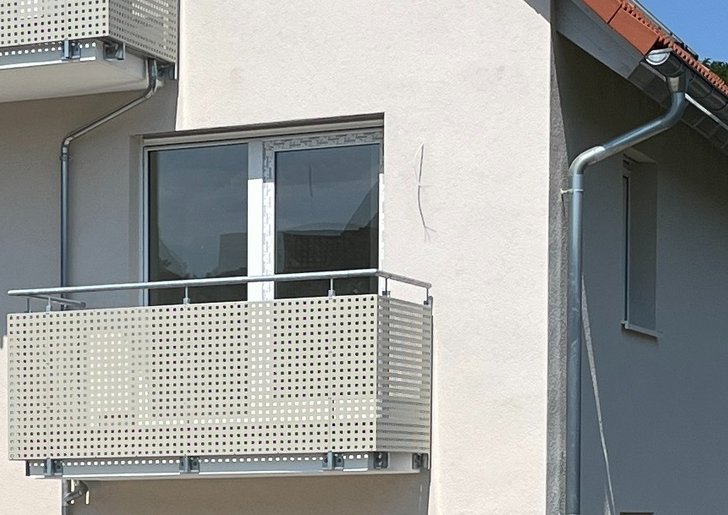 Bild 1: 1-Zi-Wohnung (OG) mit Balkon Bild 1: 1-Zi-Wohnung (OG) mit Balkon