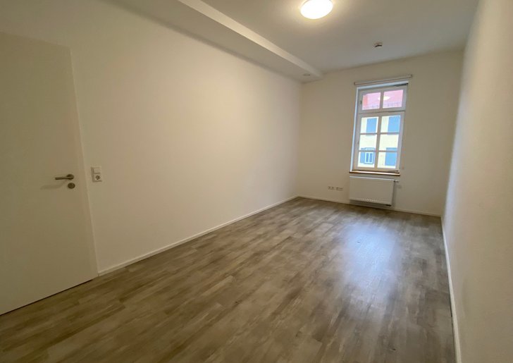 Bild 2: Geräumiges WG-Zimmer in einer Frauen-WG zu vermieten (Zimmer 5.2)